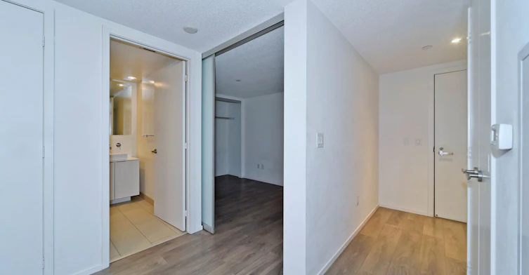 701-159 Dundas Street E, Toronto, ON, M5B 1E4 - 13