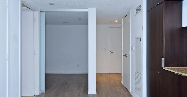 701-159 Dundas Street E, Toronto, ON, M5B 1E4 - 12