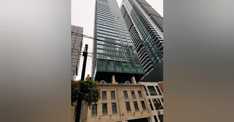 901-327 King Street W, Toronto, ON, M5V 0W7