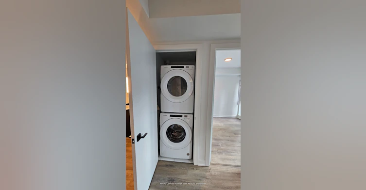 901-327 King Street W, Toronto, ON, M5V 0W7 - 11