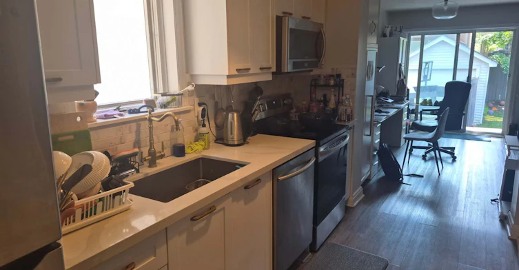 357 Old Orchard Grove, Toronto, ON, M5M 2G1 - 13