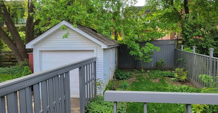 357 Old Orchard Grove, Toronto, ON, M5M 2G1 - 7