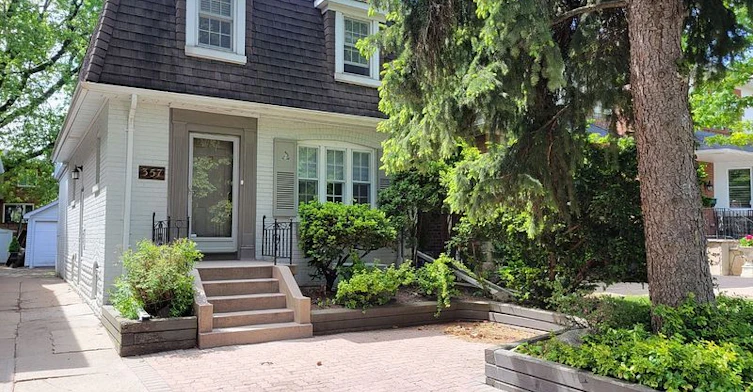 357 Old Orchard Grove, Toronto, ON, M5M 2G1