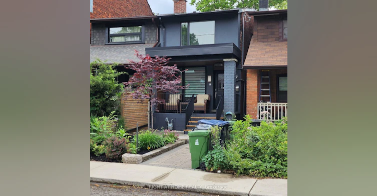 UPPER-116 Atlas Avenue, Toronto, ON, M6C 3P3 - 2
