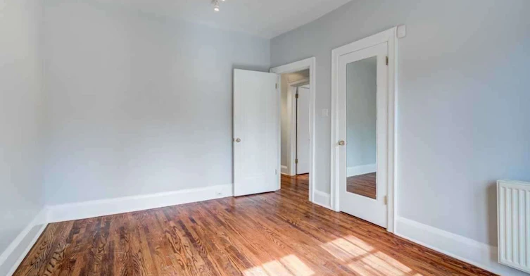 Main-81 Whitehall Road, Toronto, ON, M4W 2C8 - 11
