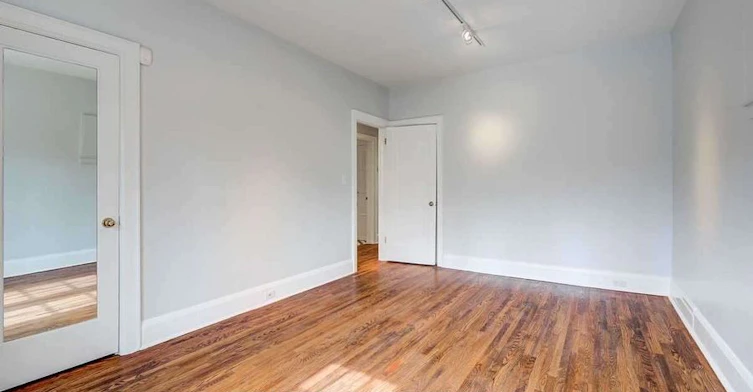 Main-81 Whitehall Road, Toronto, ON, M4W 2C8 - 9