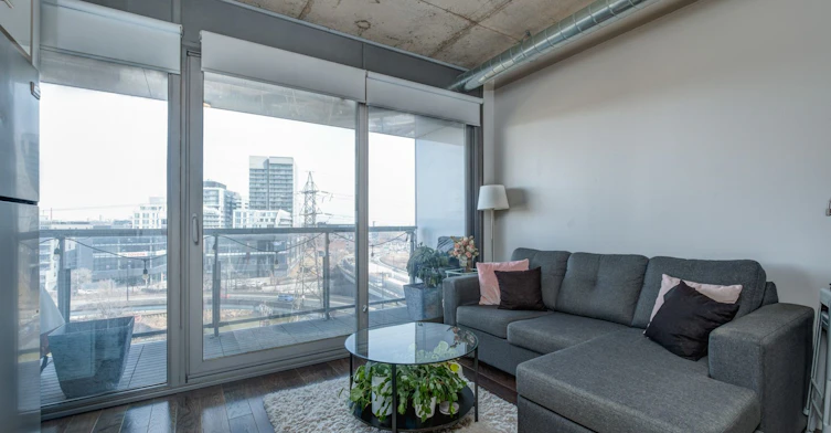 805-32 Trolley Crescent, Toronto, ON, M5A 0E9 - 8