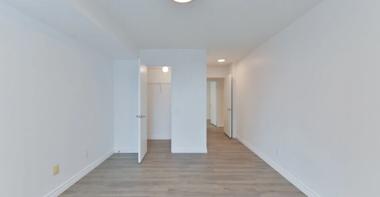 3002-750 Bay Street, Toronto, ON, M5G 1N6 - 40