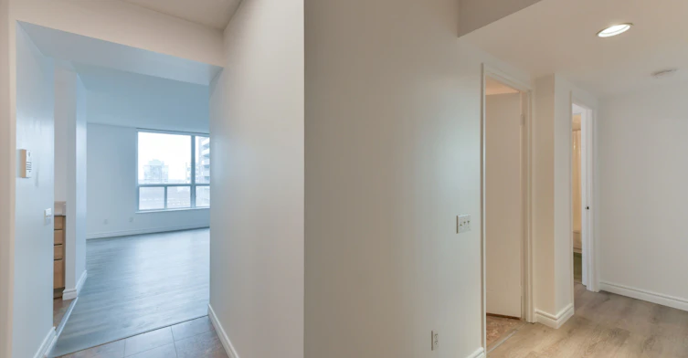 3002-750 Bay Street, Toronto, ON, M5G 1N6 - 3
