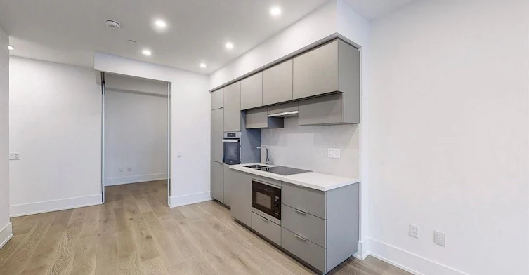 4301-39 Roehampton Avenue, Toronto, ON, M4P 0B9 - 38