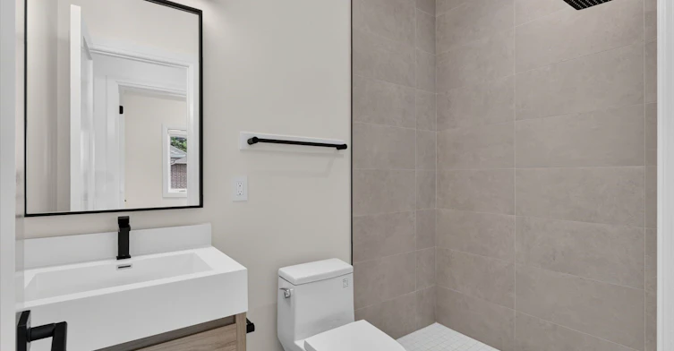 Unit 4-28 Norcross Road, Toronto, ON, M3H 2R4 - 24