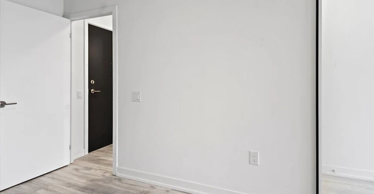 N435-7 Golden Lion Heights, Toronto, ON, M2M 0C1 - 8