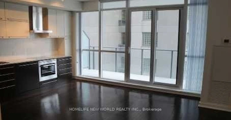 808-770 Bay Street, Toronto, ON, M5G 0A6 - 2