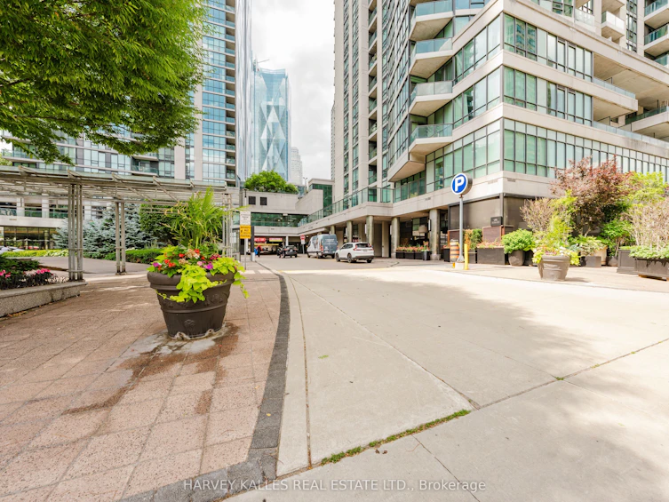 3211-16 Yonge Street, Toronto, ON, M5E 2A1 - 40