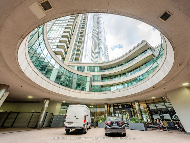 3211-16 Yonge Street, Toronto, ON, M5E 2A1 - 2