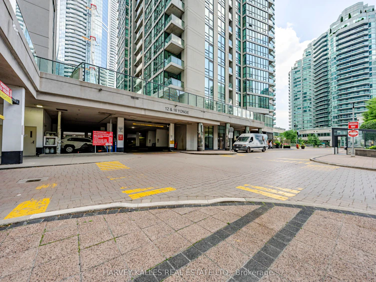 3211-16 Yonge Street, Toronto, ON, M5E 2A1 - 38