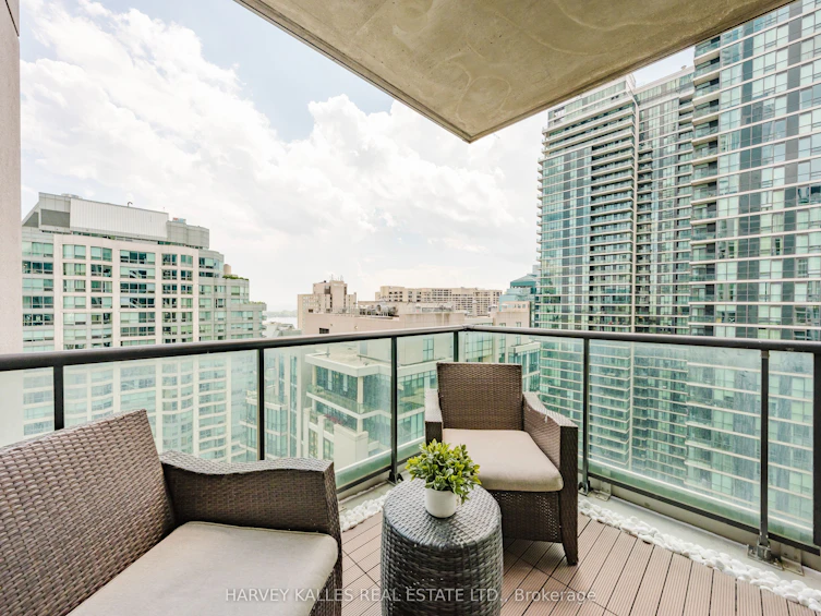 3211-16 Yonge Street, Toronto, ON, M5E 2A1 - 14
