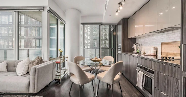 1002-125 Blue Jays Way, Toronto, ON, M5V 0N5 - 3