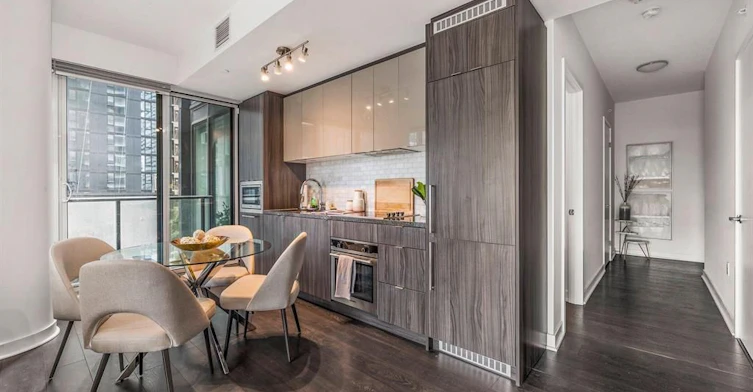 1002-125 Blue Jays Way, Toronto, ON, M5V 0N5 - 9