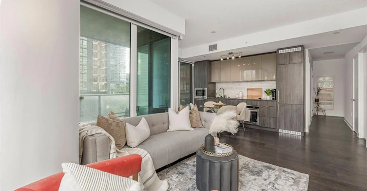 1002-125 Blue Jays Way, Toronto, ON, M5V 0N5 - 4