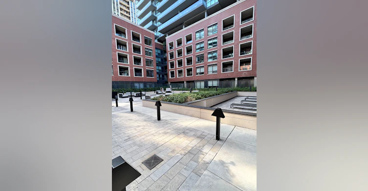 1201-33 Frederick Todd Way, Toronto, ON, M5A 4A9 - 18