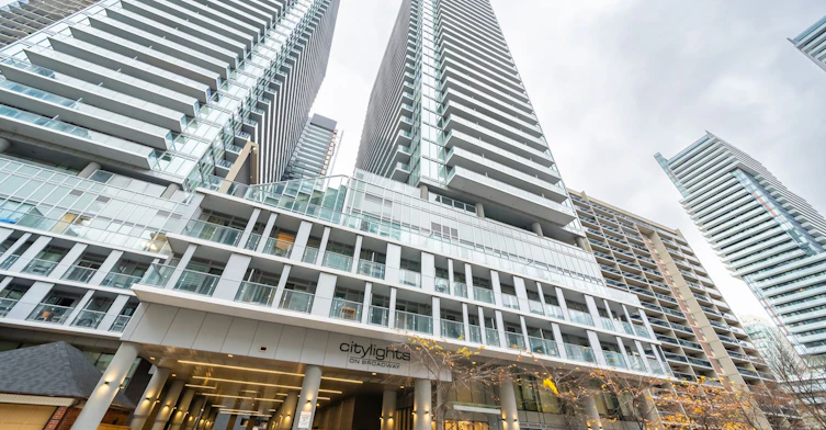 3505-195 Redpath Avenue, Toronto, ON, M4P 0E4