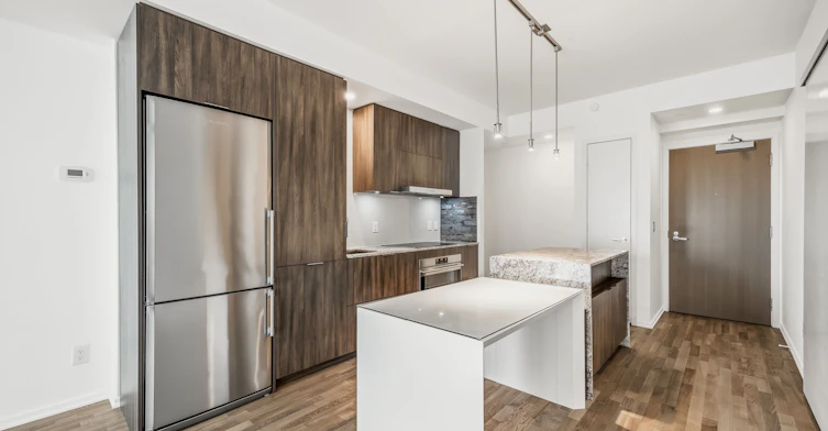 3211-1 Bloor Street E, Toronto, ON, M4Y 2Z1 - 3