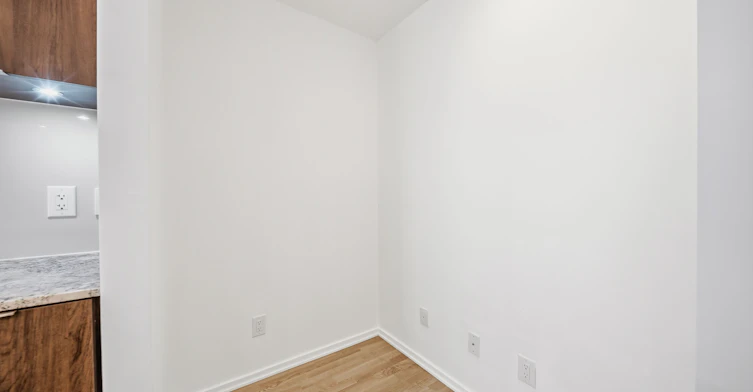 3211-1 Bloor Street E, Toronto, ON, M4Y 2Z1 - 19