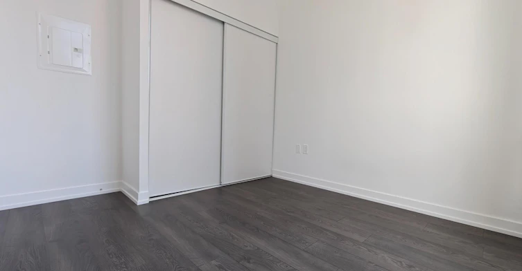 911-8 Olympic Garden Drive, Toronto, ON, M2M 0B9 - 12