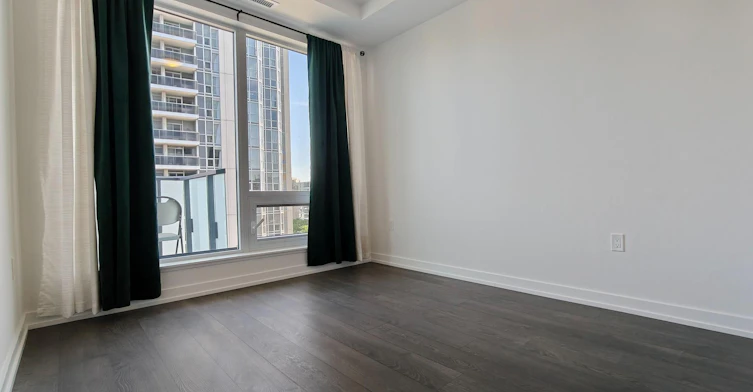 911-8 Olympic Garden Drive, Toronto, ON, M2M 0B9 - 14