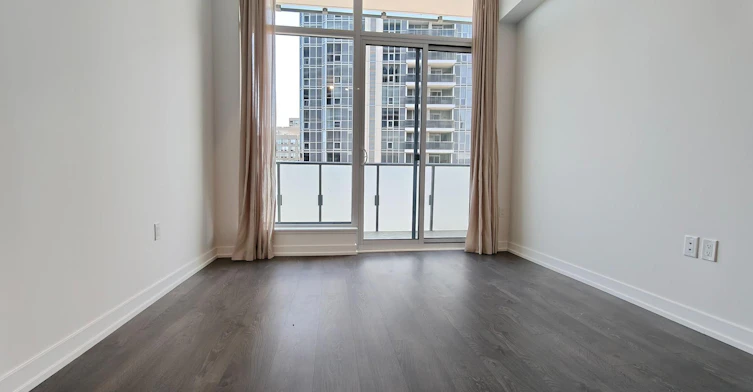 911-8 Olympic Garden Drive, Toronto, ON, M2M 0B9 - 9
