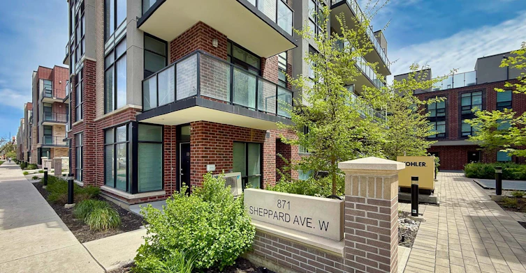 33-871 Sheppard Avenue W, Toronto, ON, M3H 2T4