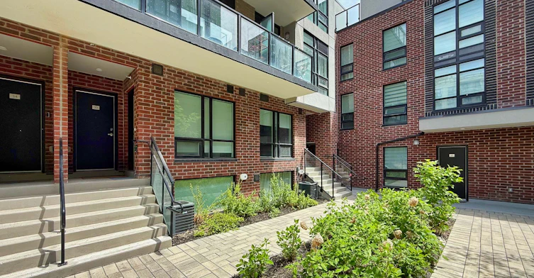 33-871 Sheppard Avenue W, Toronto, ON, M3H 2T4 - 2