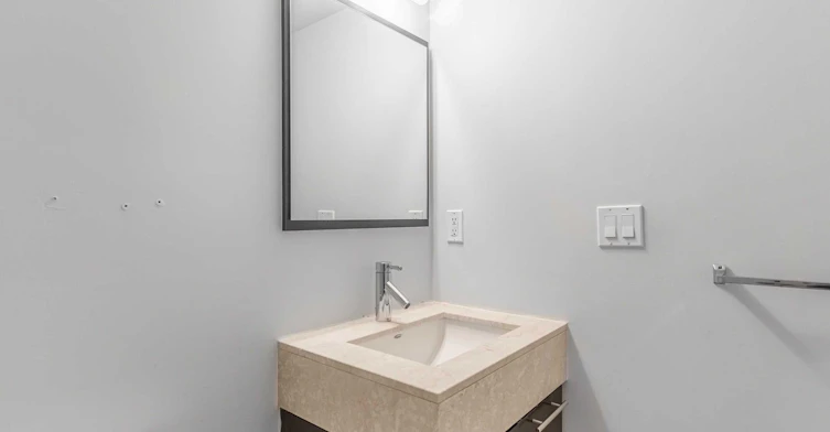 1407-126 Simcoe Street, Toronto, ON, M5H 4E6 - 21