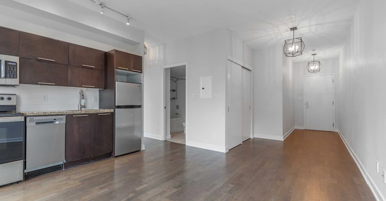 1407-126 Simcoe Street, Toronto, ON, M5H 4E6 - 10