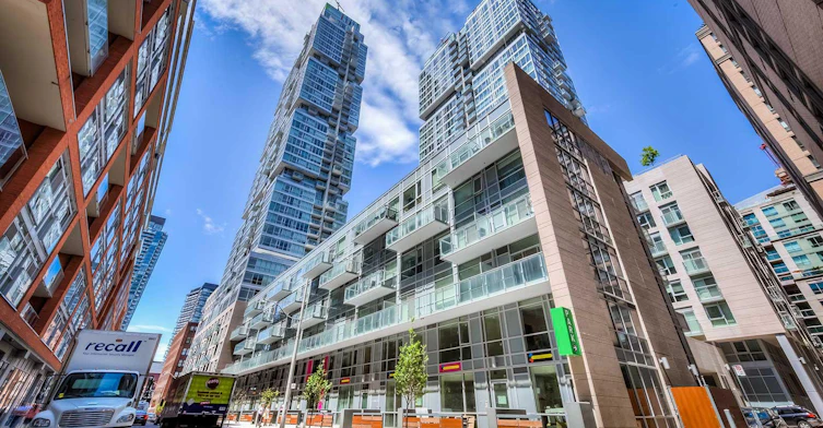 502-30 Nelson Street, Toronto, ON, M5V 0H5 - 19