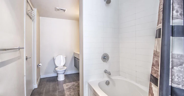 226-21 Nelson Street, Toronto, ON, M5V 1T8 - 21