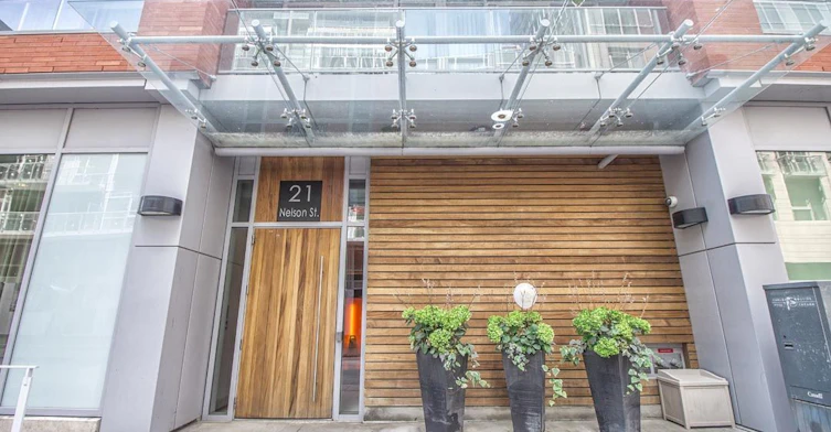 226-21 Nelson Street, Toronto, ON, M5V 1T8 - 2