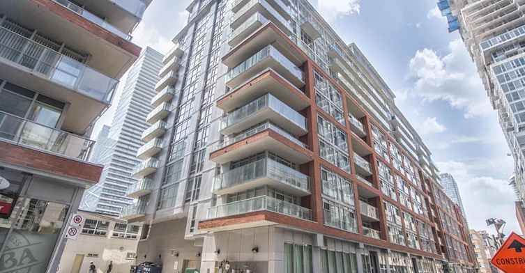 226-21 Nelson Street, Toronto, ON, M5V 1T8