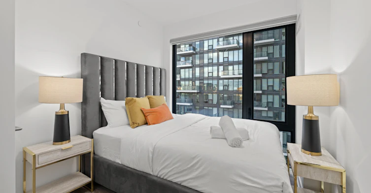 1002-47 Mutual Street, Toronto, ON, M5B 0C6 - 12