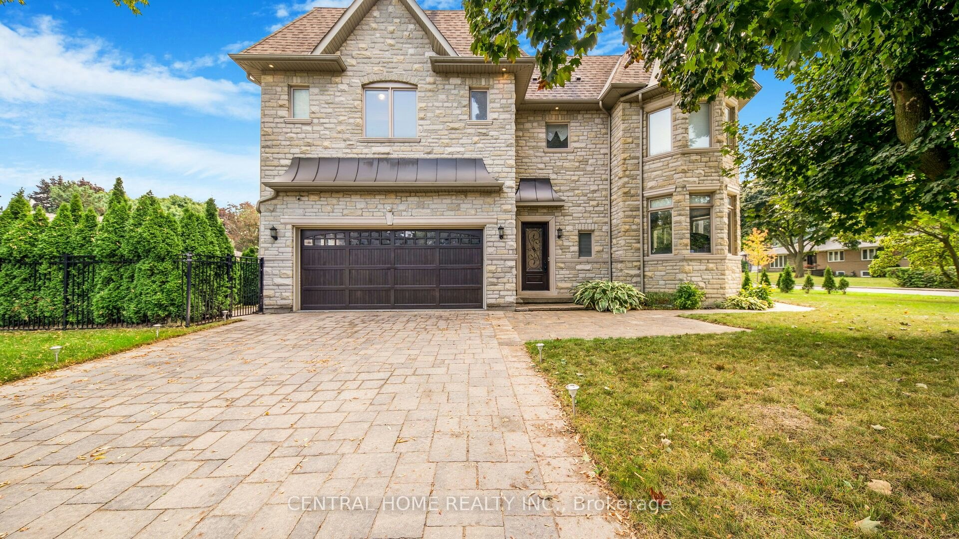 1 Tally Lane, Toronto, ON, M2K 1V3