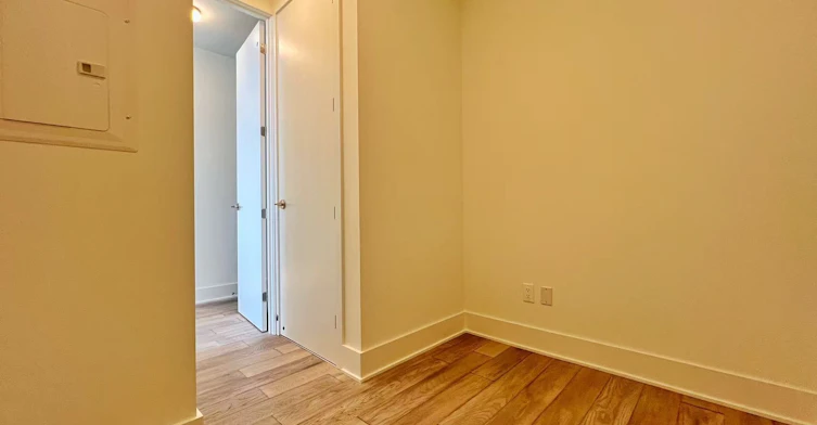 6101-11 Yorkville Avenue, Toronto, ON, M4W 4B7 - 21