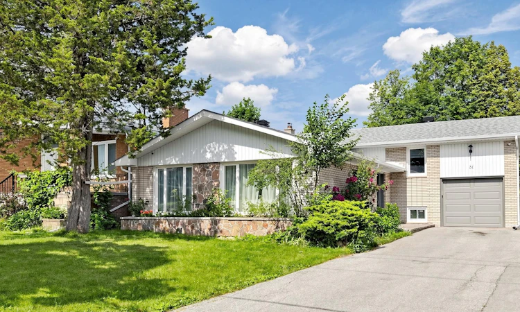 31 Tollerton Avenue