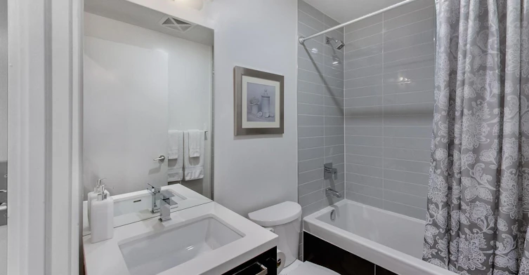 323-39 Brant Street, Toronto, ON, M5V 0M8 - 17