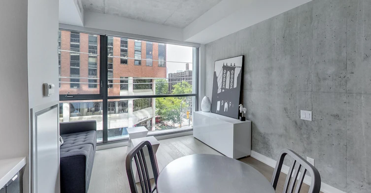 323-39 Brant Street, Toronto, ON, M5V 0M8 - 7