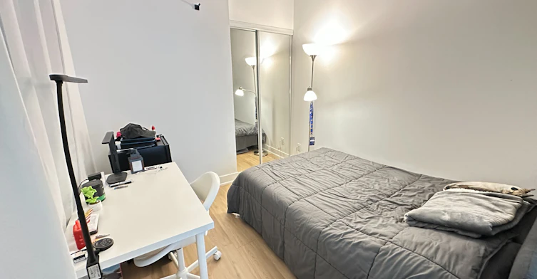 702-7 Grenville Street, Toronto, ON, M4Y 0E9 - 28