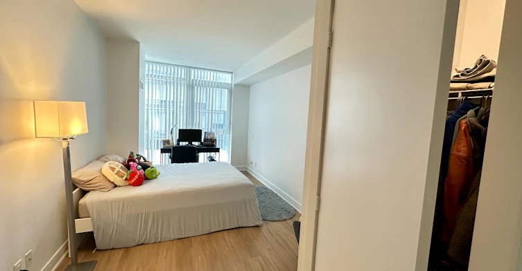 702-7 Grenville Street, Toronto, ON, M4Y 0E9 - 27
