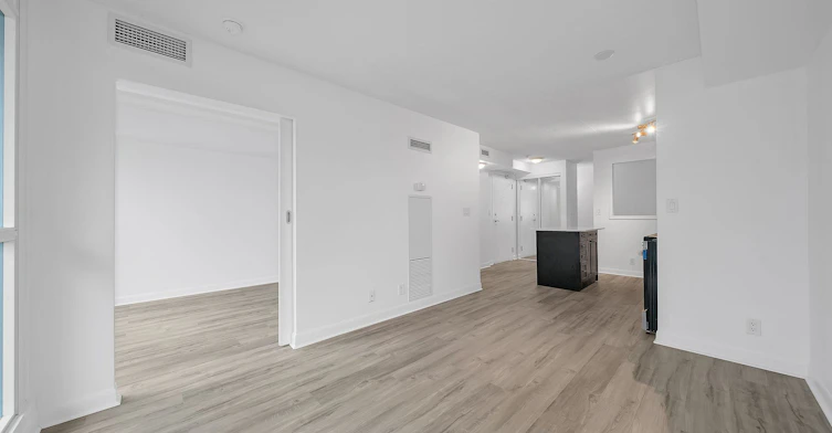 1901-600 Fleet Street, Toronto, ON, M5V 1B7 - 7