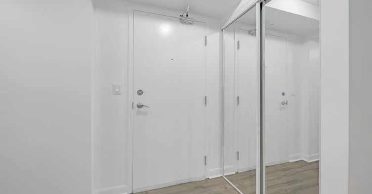 1901-600 Fleet Street, Toronto, ON, M5V 1B7 - 2