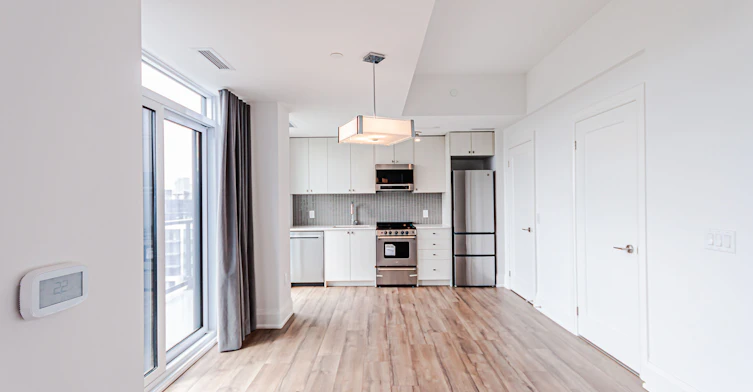 904-700 Sheppard Avenue W, Toronto, ON, M3H 0G5 - 7